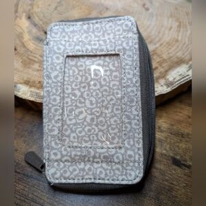 Thirty-One ID Wallet CREDIT CARD HOLDER